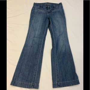 Old Navy Flare Jeans Like New Flattering